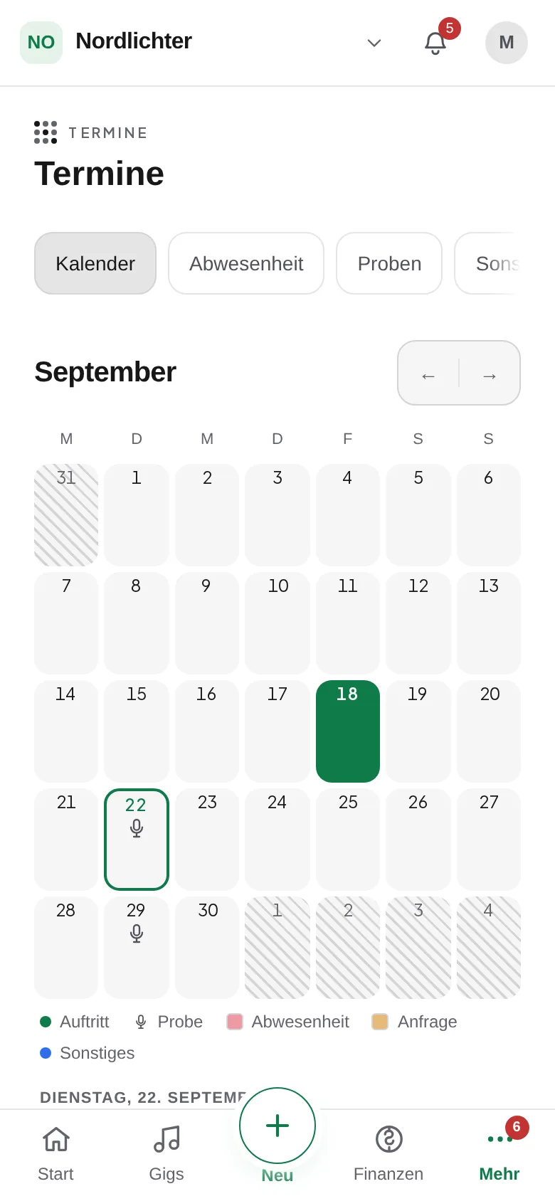 Der Monatskalender auf dem Telefon, mit Proben, einem bestätigten Auftritt und einer Abwesenheit